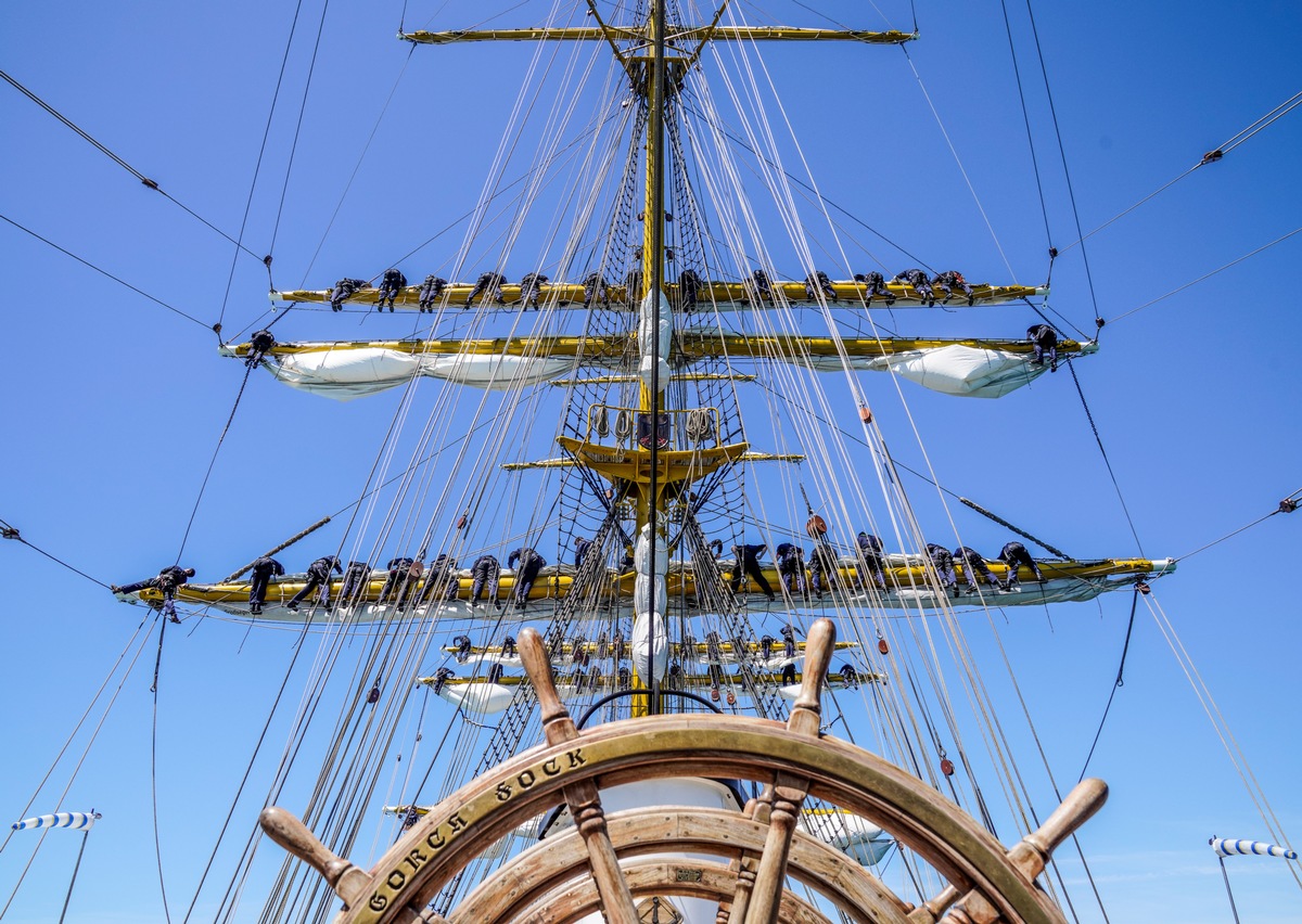 Jahre Deutsche Marinen Auslandsausbildungsreise Der Gorch